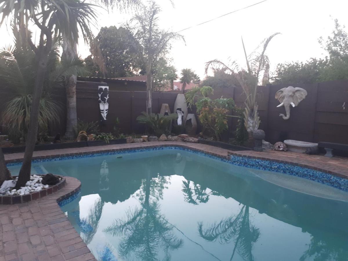 Bed and Breakfast La Casa On Bashee à Boksburg Extérieur photo