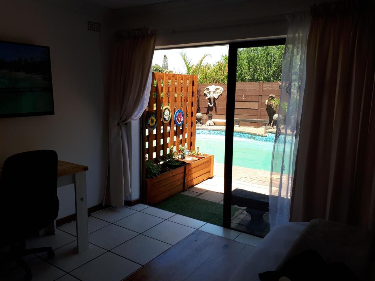Bed and Breakfast La Casa On Bashee à Boksburg Extérieur photo