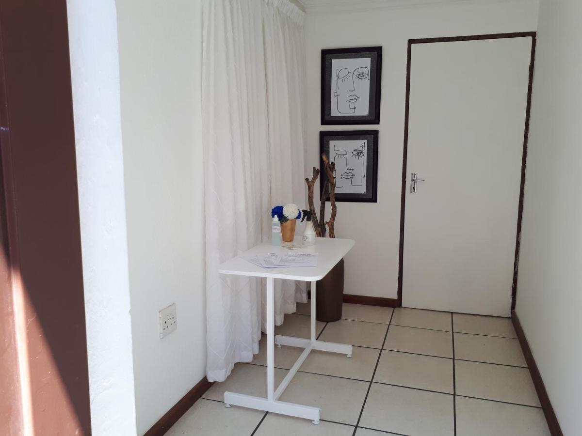 Bed and Breakfast La Casa On Bashee à Boksburg Extérieur photo